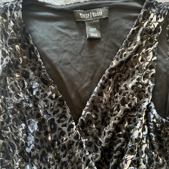 White House Black Market Velvet Leopard Print Sleeveless Shirt - Picture 2 of 3